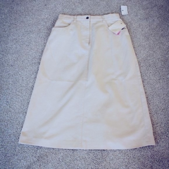 Saks Fifth Avenue Dresses & Skirts - NWT Saks skirt tan in color size 10 column dressing